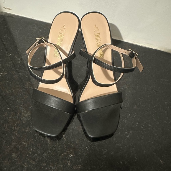 Dream Pairs Shoes - Dreampairs open toe Elegant Black Strappy ankle wrap heel
Sandals Sz 7